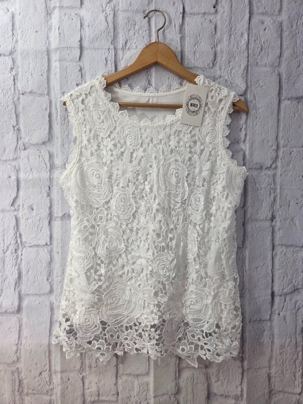 NHK Large White Lace Floral Sleeveless Tank Top Blouse Summer Boho Feminine